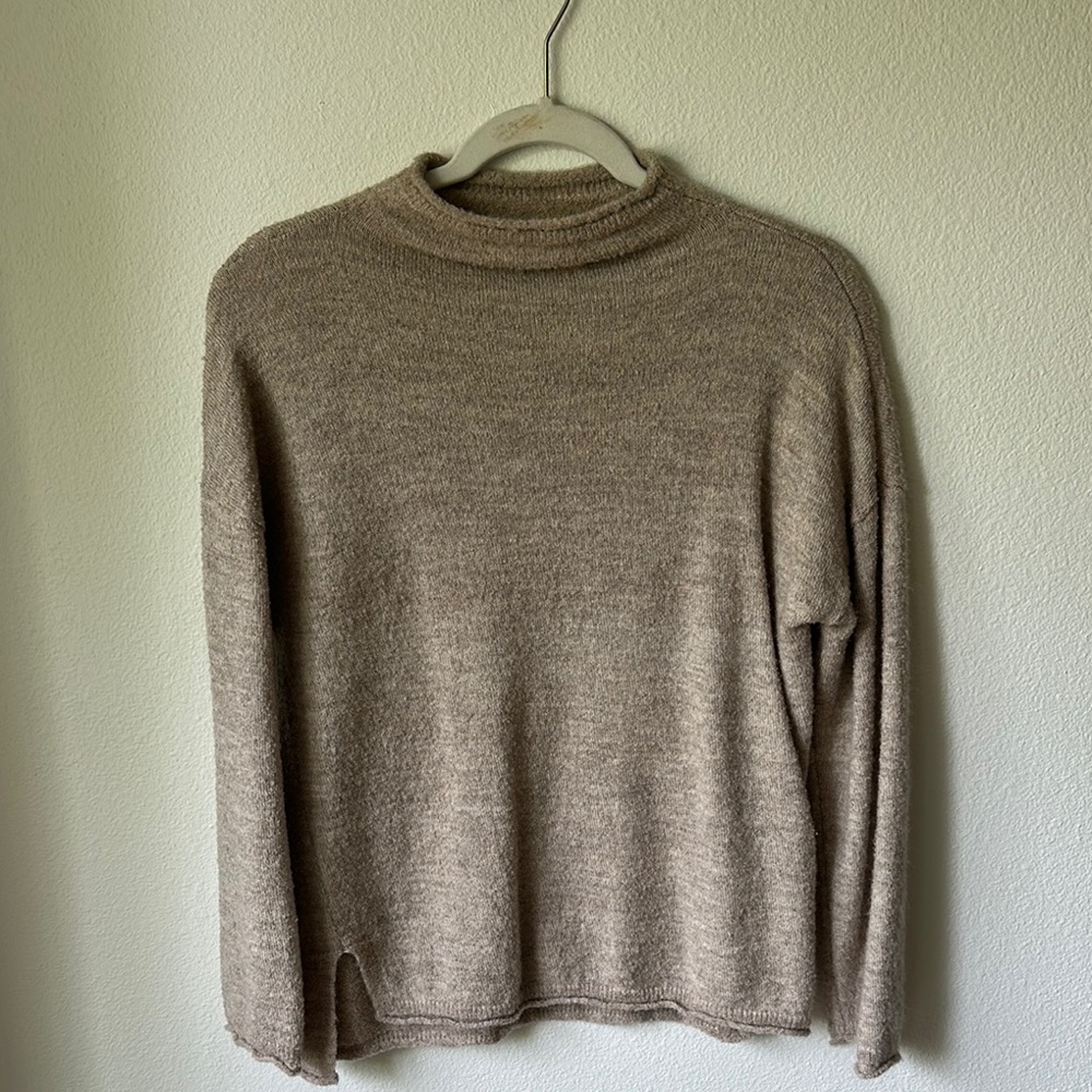 Women’s Beige Sweater